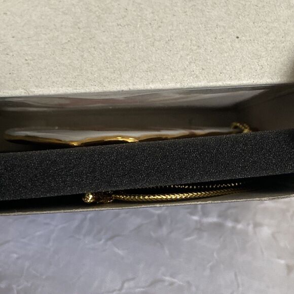 Reutter Christmas Ornament NIB Hummel Angel With Candle Lantern Porcelain Tree - Picture 4 of 6